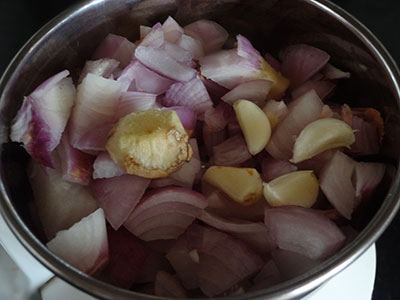 ginger, garlic and onion for paneer butter masala