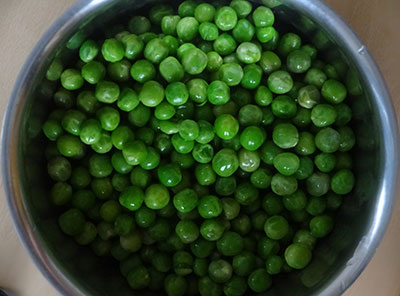 fresh green peas for green peas paratha or matar parata