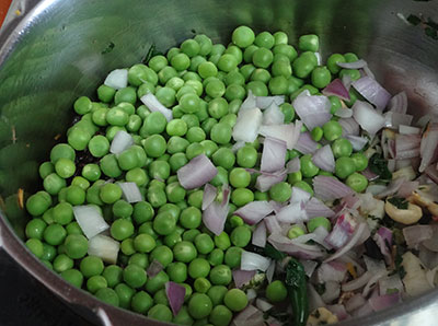 green peas for peas pulao or matar pulao