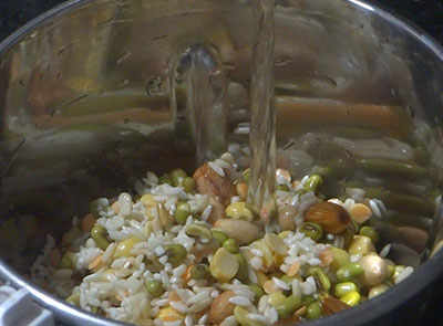 grind rice and lentils for dal dosa or protein rich breakfast