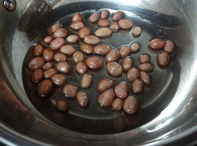 groundnuts or peanuts for Iyengar style puliyogare or tamarind rice
