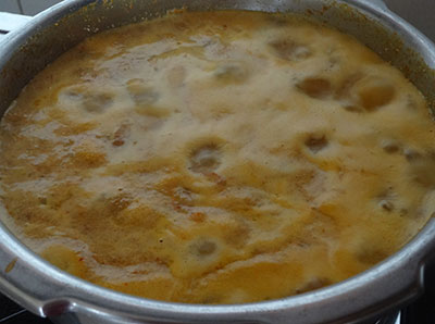 boiling radish sambar or moolangi sambar