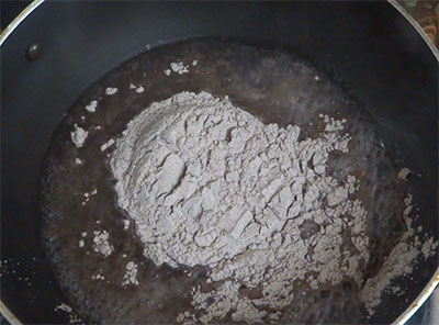 rice flour for ragi rotti or ragi chapathi