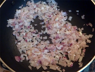 finely chopped onion for rava onion dosa or rava onion dose