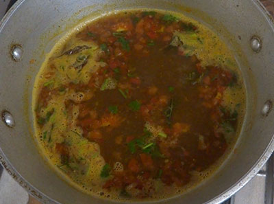 boiling shunti saaru or ginger rasam