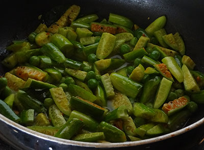 cooking thondekai palya or ivy gourd stir fry