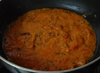 boiling tomato onion chutney or red chutney