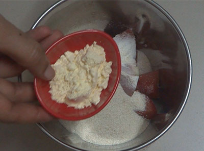 gram flour for instant tomato rava dosa or tomato rave dose