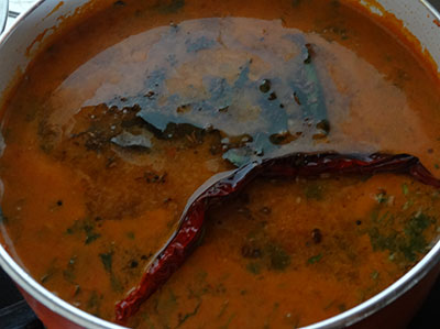 tempering for easy rasam or simple tomato saaru