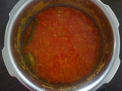 cooked tomato for udupi rasam or saaru