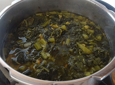 cooked dal, green gram and leaves for upsaaru