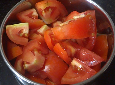 tomato for tomato onion chutney or red chutney