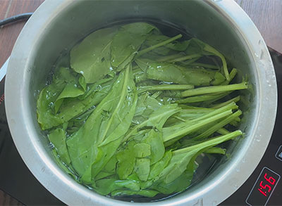 blanching palak leaves for aloo palak recipe