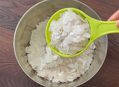 thin poha for avalakki sandige recipe or poha papad