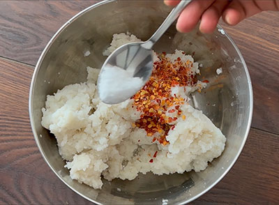 rava for avalakki sandige recipe or poha papad
