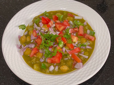 gravy for batani chat or green peas chaat recipe