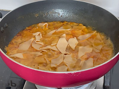 cooking chakoli or bele kadubu recipe