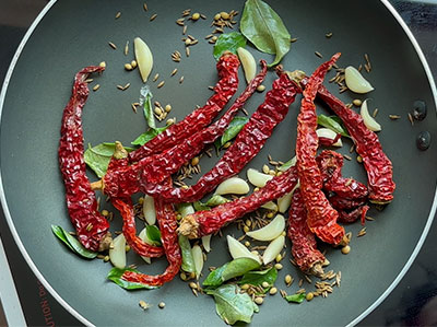 tempering for goddu khara or spicy red chilli chutney