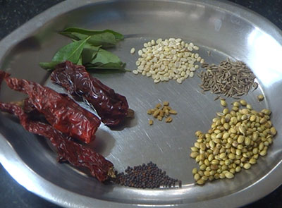 spices for halasinakayi huli or raw jackfruit sambar