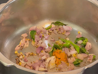pepper and turmeric for khichdi recipe or moong dal kichdi