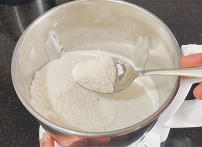 Powdered ingredients for mandakki paddu or kadle puri guliyappa