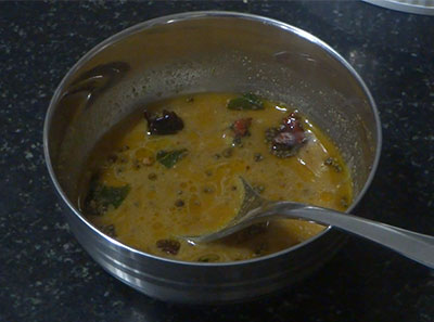 menthe hittina gojju using menthe hittu recipe or menthya chutney powder