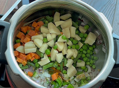 vegetables for navane khichdi or siridhanya recipes