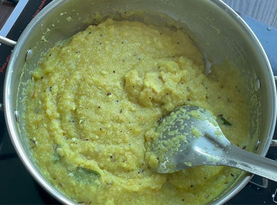 how to make rava pongal recipe or rave huggi