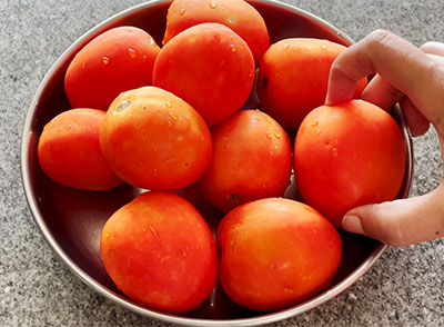 tomatoes for tomato thokku or tomato chutney recipe